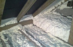 Ocieplenie pianą PUR dachu